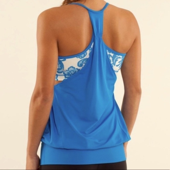 Lululemon No Limits Blue & White Floral Tank Top with Built in Bra Size 6 - Picture 2 of 11